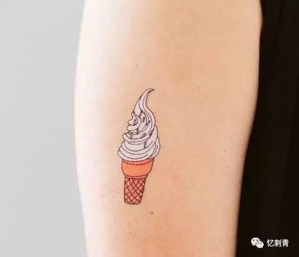 吃瓜通体纹身,吃瓜通体纹身，诠释独特个性与美学