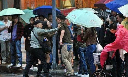 甘警院事件吃瓜