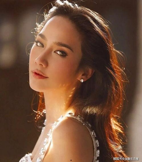 抖音吃瓜女明星,揭秘娱乐圈幕后故事